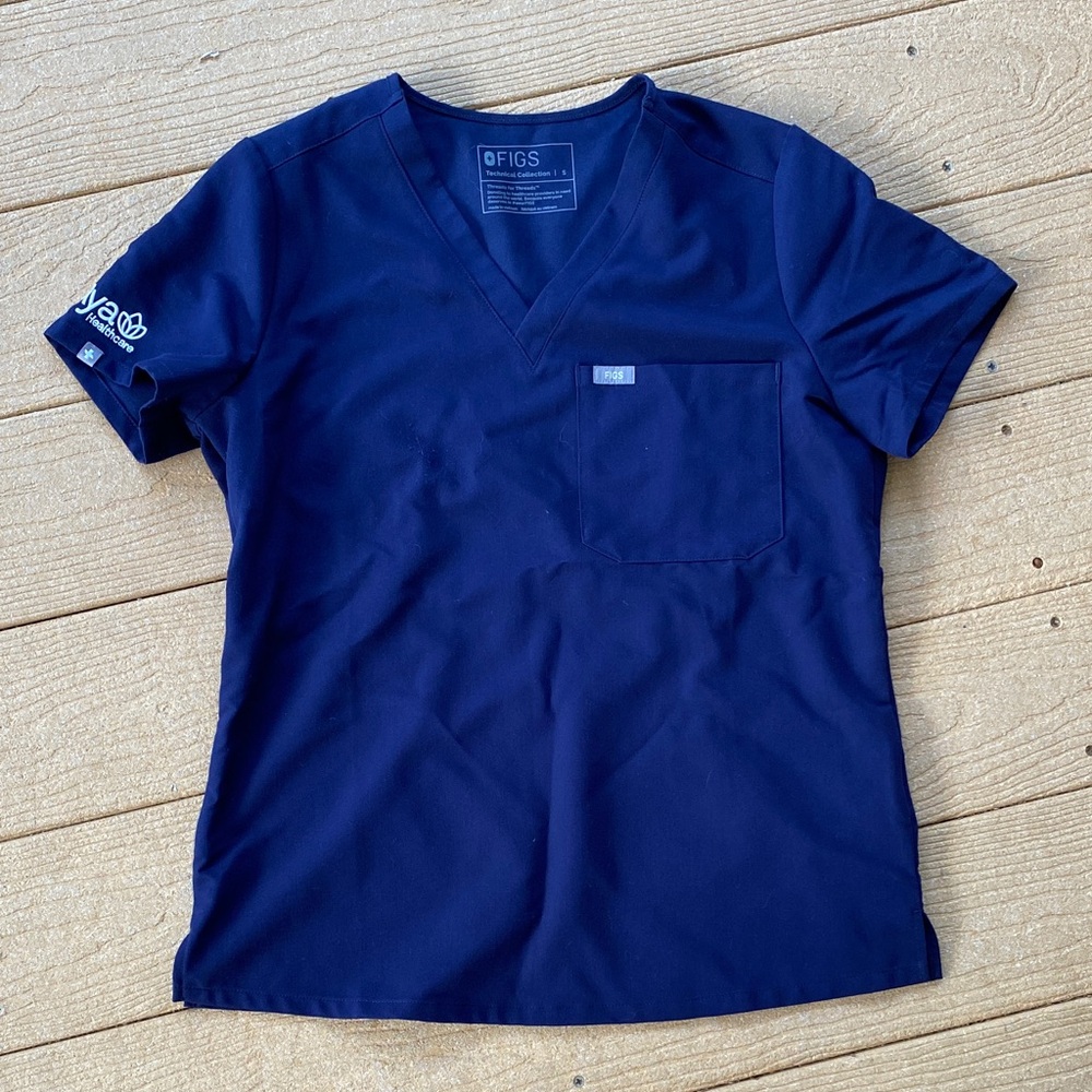 Navy Figs Top Small